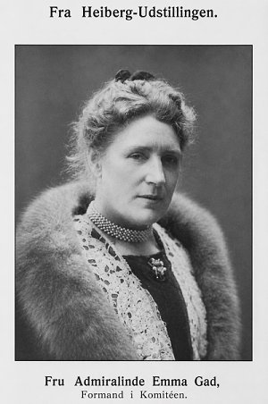 Emmas Heibergudstilling