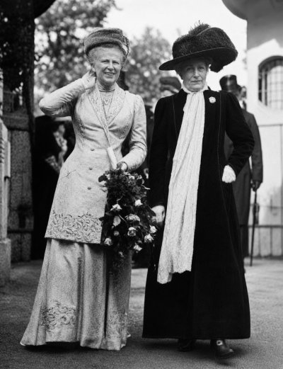 Louise og Emma400