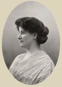 Fru Charlotte Haug